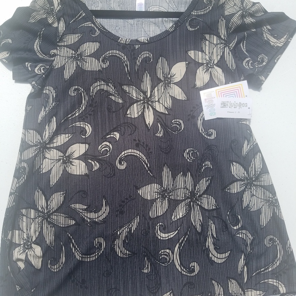 Lularoe Classic t small